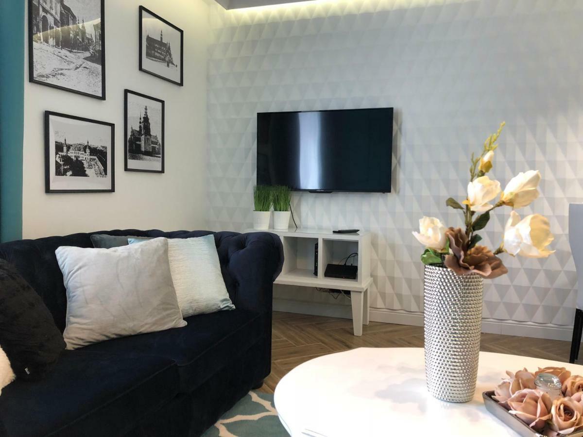 Family & Business Sauna Apartments Paderewskiego Sienkiewicza No2 Centrum Downtown - 2 Bedroom With Private Sauna, Bath With Hydromassage, Parking Kielce Eksteriør billede