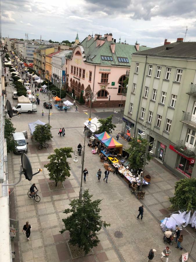 Family & Business Sauna Apartments Paderewskiego Sienkiewicza No2 Centrum Downtown - 2 Bedroom With Private Sauna, Bath With Hydromassage, Parking Kielce Eksteriør billede