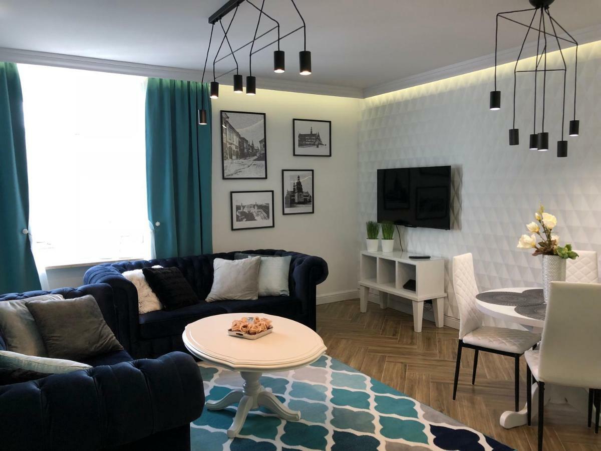 Family & Business Sauna Apartments Paderewskiego Sienkiewicza No2 Centrum Downtown - 2 Bedroom With Private Sauna, Bath With Hydromassage, Parking Kielce Eksteriør billede