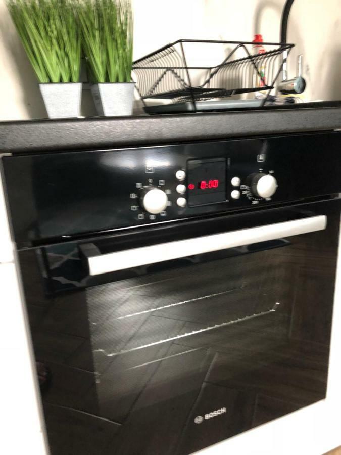 Family & Business Sauna Apartments Paderewskiego Sienkiewicza No2 Centrum Downtown - 2 Bedroom With Private Sauna, Bath With Hydromassage, Parking Kielce Eksteriør billede